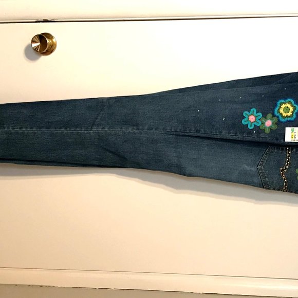 FLORAL STITCH JEANS - Picture 5 of 5